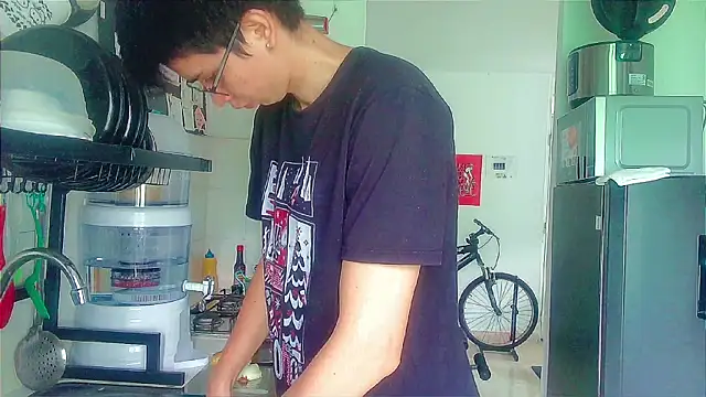 Snapshot of Andy_gray chatting on December 5, 2025, 12:03 pm Andy gray online show from December 5, 2025, 12:03 pm