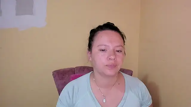 lauraguzman online show from July 18, 2026, 4:16 am