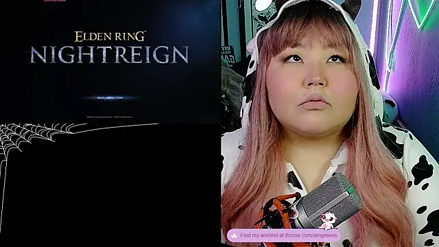 Snapshot of EmGreens chatting on November 1, 2025, 4:25 am EmGreens online show from November 1, 2025, 4:25 am