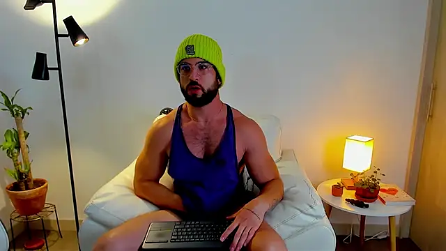 Snapshot of dafboy1 chatting on February 5, 2026, 3:05 pm dafboy1 online show from February 5, 2026, 3:05 pm