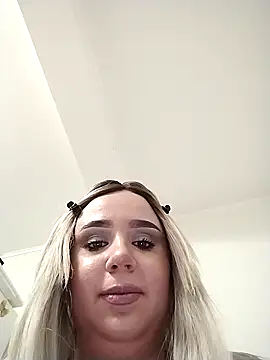 AdelinaJude online show from November 16, 2025, 6:13 pm