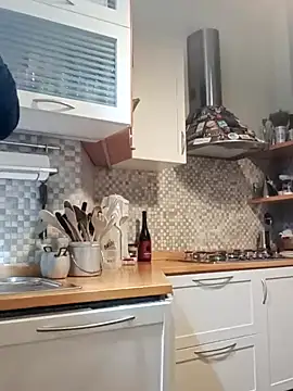 Snapshot of Frabox65 chatting on December 16, 2024, 5:49 am Frabox65 online show from December 16, 2024, 5:49 am