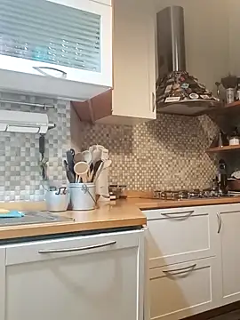 Snapshot of Frabox65 chatting on February 26, 2025, 6:04 am Frabox65 online show from February 26, 2025, 6:04 am