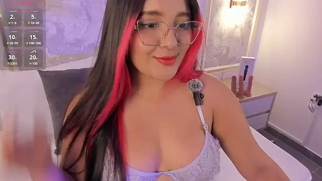 Snapshot of victoria18x chatting on November 10, 2025, 7:13 pm victoria18x online show from November 10, 2025, 7:13 pm