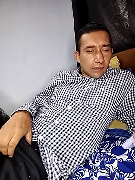 Snapshot of misterioso258 chatting on December 20, 2025, 2:35 pm misterioso258 online show from December 20, 2025, 2:35 pm