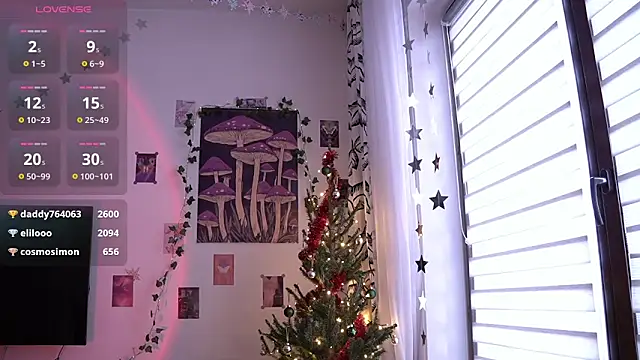 juliapie online show from December 25, 2024, 10:39 am