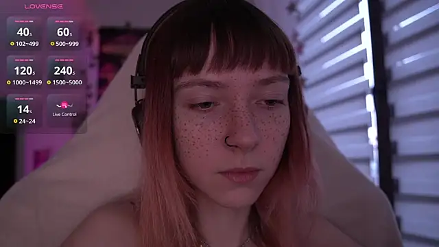 juliapie online show from March 11, 2025, 5:38 am