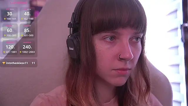 juliapie online show from November 22, 2025, 8:35 am