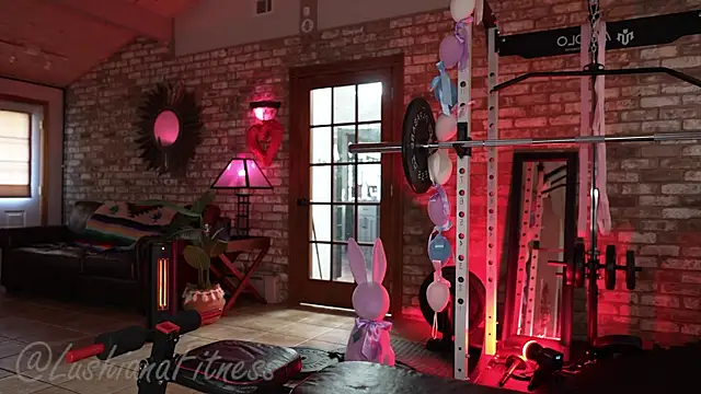 LushianaFitness online show from April 7, 2026, 5:13 pm