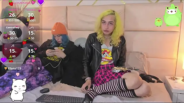 -kisa  online show from November 21, 2025, 2:10 am