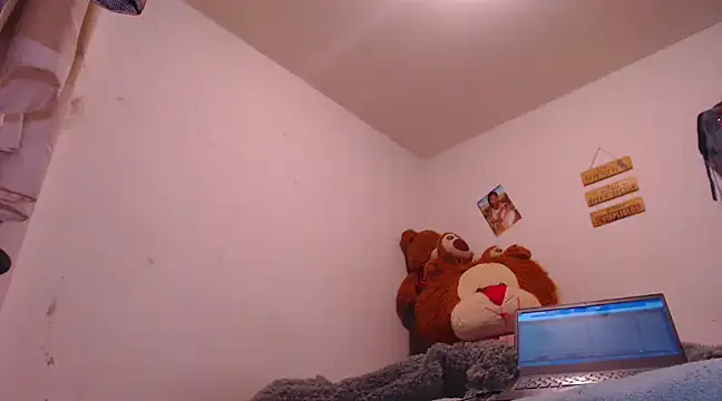 JossCollinss online show from December 24, 2024, 4:44 am