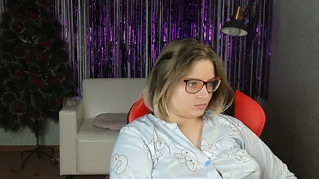 Seductive She Wolf online show from February 5, 2025, 6:48 pm