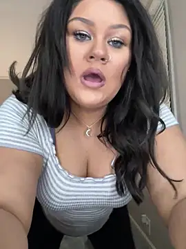 gracee2024 online show from December 31, 2024, 4:49 am