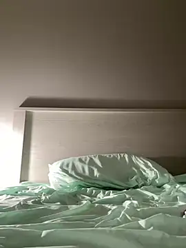 gracee2024 online show from January 21, 2025, 4:10 am