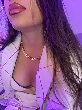 AbyThompson online show from December 23, 2025, 9:18 am