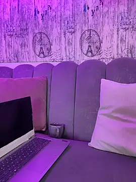 AbyThompson online show from March 2, 2026, 7:21 pm