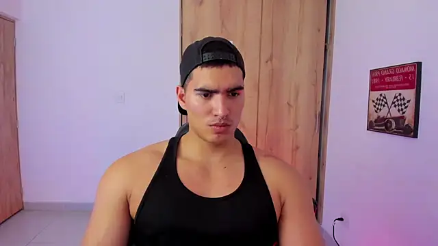 JamesGraay online show from December 6, 2024, 7:32 am