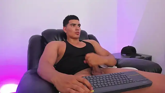 JamesGraay online show from January 22, 2025, 9:13 am