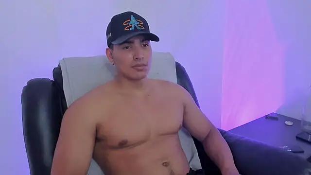 JamesGraay online show from February 28, 2025, 5:59 pm