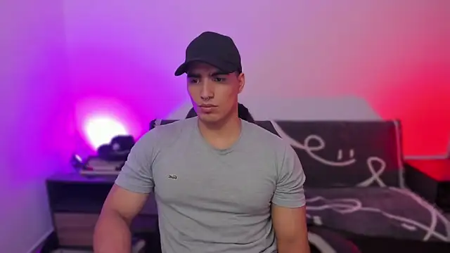 JamesGraay online show from April 29, 2026, 1:32 am