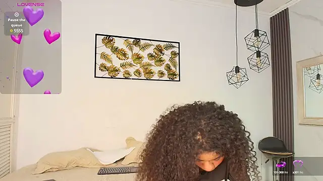 ashley lemus online show from February 1, 2025, 12:26 pm