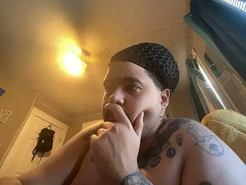 Snapshot of chubbydominican chatting on February 19, 2025, 6:43 pm chubbydominican online show from February 19, 2025, 6:43 pm