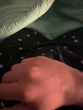 Snapshot of calleaaaa chatting on October 26, 2025, 10:21 am calleaaaa online show from October 26, 2025, 10:21 am