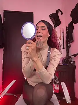 akinoro  online show from December 3, 2024, 4:28 pm