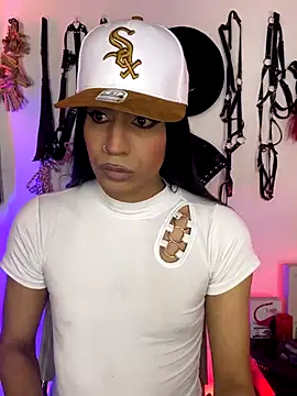 akinoro  online show from November 16, 2025, 4:56 pm