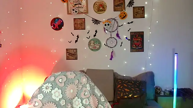 catalinamommyx online show from November 2, 2025, 11:40 pm