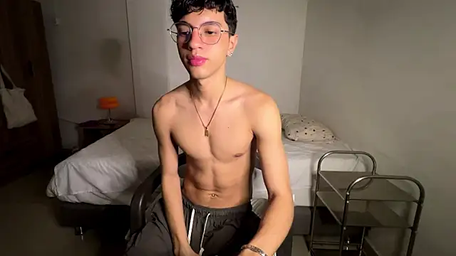 Angelligth online show from November 28, 2025, 3:31 am