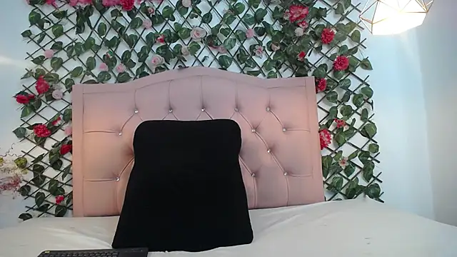 LucyCute 1 online show from March 26, 2026, 2:22 pm