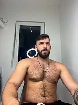 Snapshot of LoveIsBlind_ chatting on December 8, 2024, 6:50 pm LoveIsBlind  online show from December 8, 2024, 6:50 pm