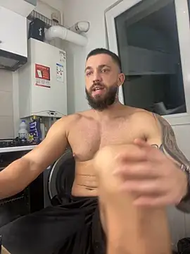 Snapshot of LoveIsBlind_ chatting on October 8, 2025, 2:42 am LoveIsBlind  online show from October 8, 2025, 2:42 am