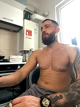 Snapshot of LoveIsBlind_ chatting on October 9, 2025, 8:23 am LoveIsBlind  online show from October 9, 2025, 8:23 am