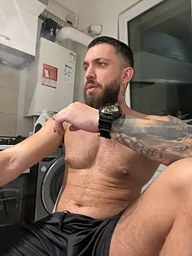 Snapshot of LoveIsBlind_ chatting on October 20, 2025, 5:46 pm LoveIsBlind  online show from October 20, 2025, 5:46 pm