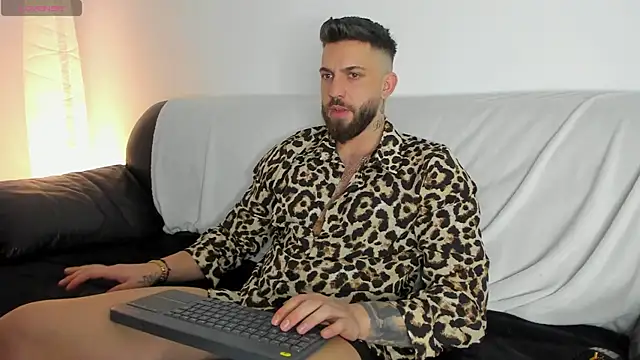 Snapshot of LoveIsBlind_ chatting on May 16, 2026, 6:28 pm LoveIsBlind online show from May 16, 2026, 6:28 pm