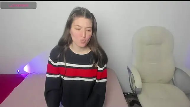 Tesa cute online show from January 16, 2026, 3:21 am