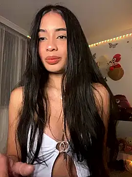 Snapshot of lina_pink chatting on January 3, 2025, 6:11 am lina pink online show from January 3, 2025, 6:11 am