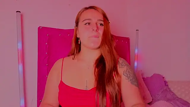 Snapshot of evy_orange1 chatting on November 15, 2025, 3:26 am evy orange1 online show from November 15, 2025, 3:26 am