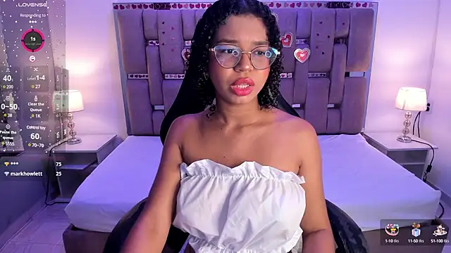 MilaHall  online show from January 25, 2025, 3:30 am