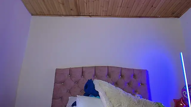 Snapshot of miaa_saenz1 chatting on September 17, 2025, 4:25 am miaa saenz1 online show from September 17, 2025, 4:25 am