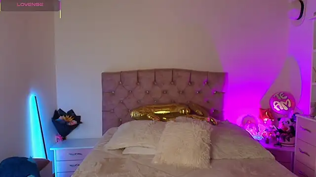 Snapshot of miaa_saenz1 chatting on October 25, 2025, 5:04 am miaa saenz1 online show from October 25, 2025, 5:04 am