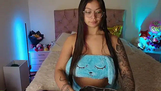 Snapshot of miaa_saenz1 chatting on November 5, 2025, 3:50 am miaa saenz1 online show from November 5, 2025, 3:50 am