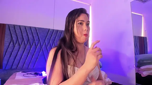 MADISSONLOVE  online show from January 28, 2025, 3:14 pm