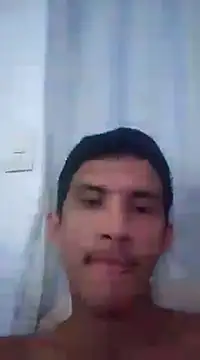 Snapshot of Guti_hazz chatting on March 4, 2025, 2:06 am Guti hazz online show from March 4, 2025, 2:06 am