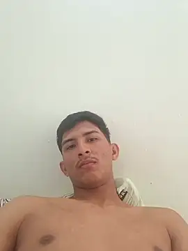 Snapshot of Guti_hazz chatting on November 29, 2025, 12:52 pm Guti hazz online show from November 29, 2025, 12:52 pm