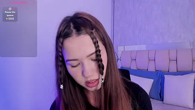 Snapshot of Roxie-Summers11 chatting on February 5, 2025, 7:31 pm Roxie-Summers11 online show from February 5, 2025, 7:31 pm