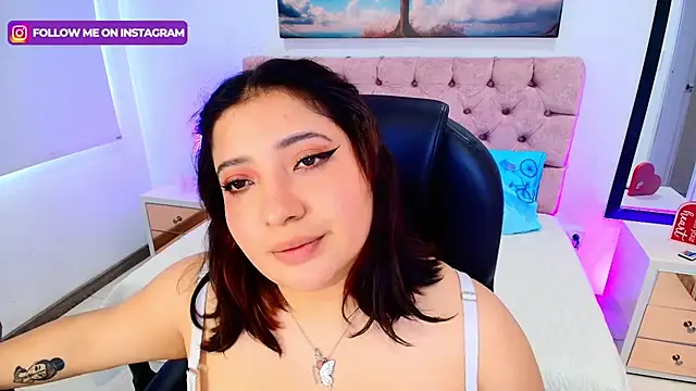 Emma monserrat online show from November 8, 2025, 7:45 pm