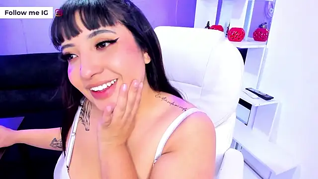 Emma monserrat online show from April 9, 2026, 11:59 am